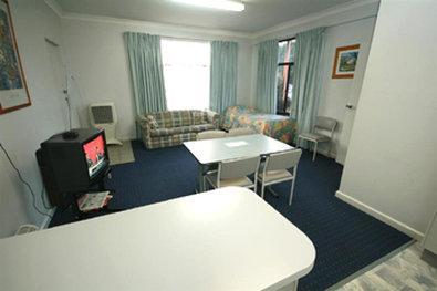 Motor Motel